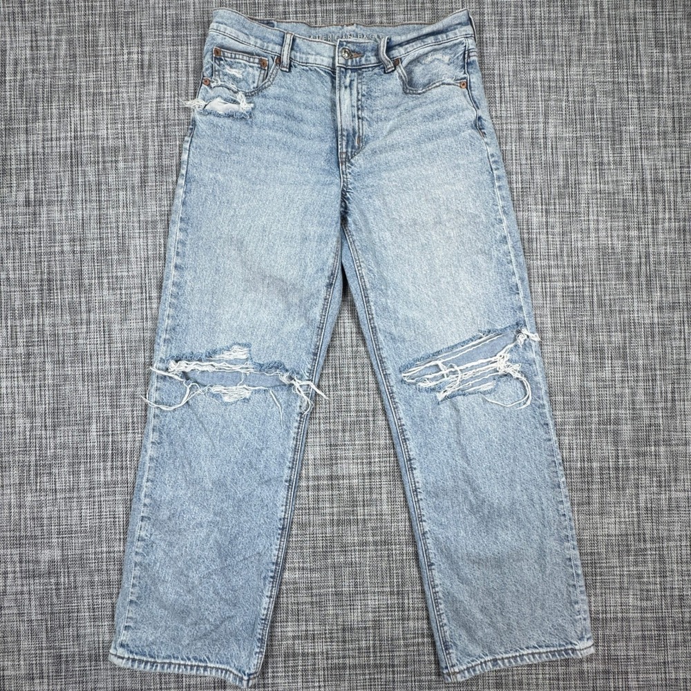 American Eagle Womens 6 Regular Stovepipe Jeans Light Wash Distressed Straight
